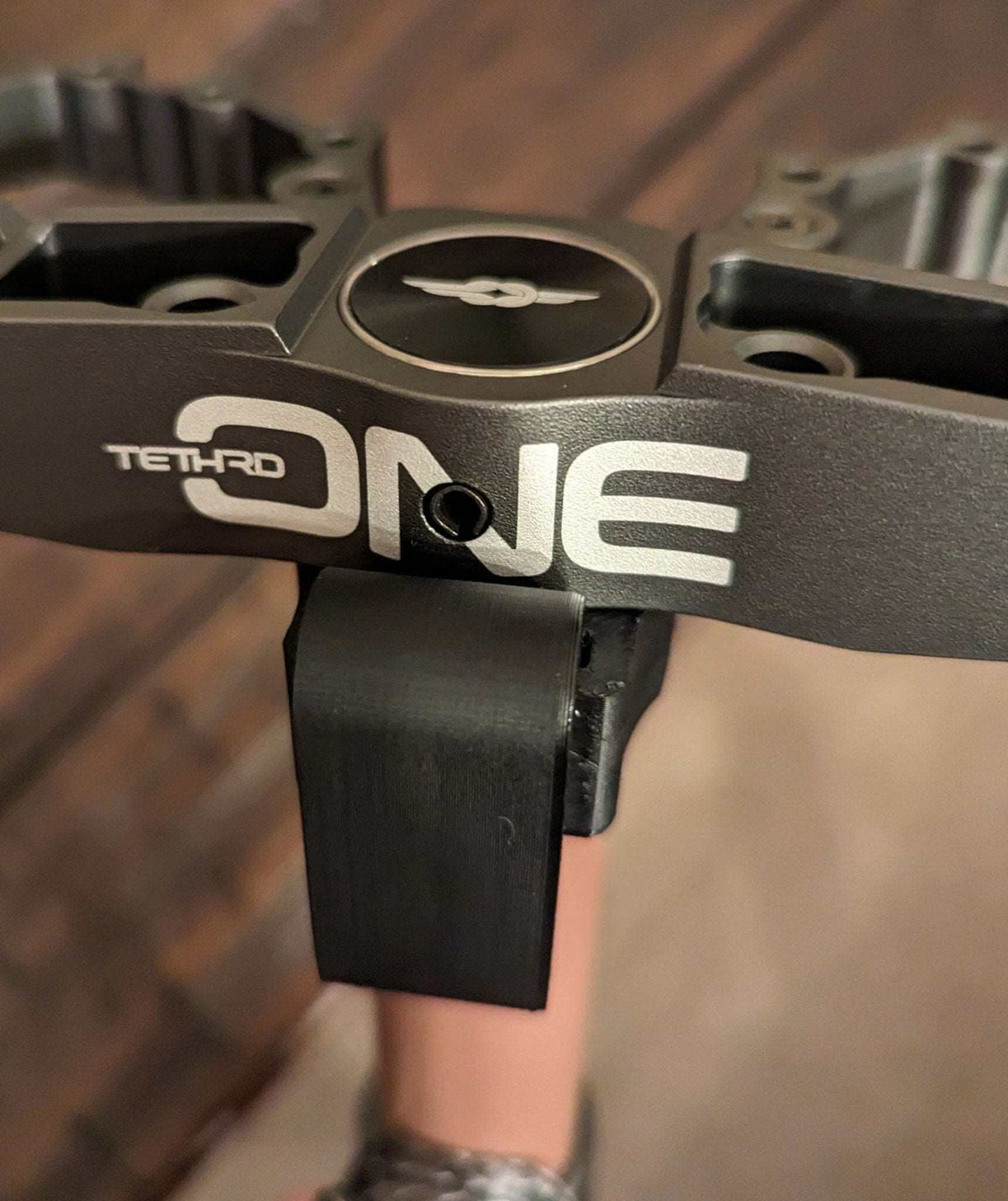 1" Round Stick Caddy for Saddle Hunting - Tethrd One, Latitude Synergy, Arsenal Carbonlite, TreeStyx