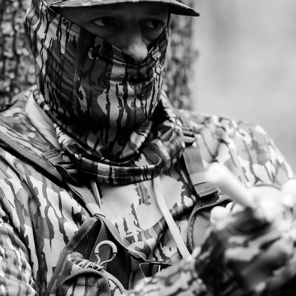 Knight and Hale Run N Gun Face Mask M.O Original Bottomland