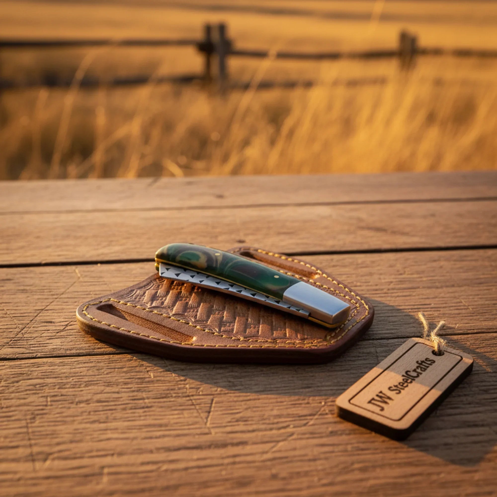 Rasp Steel Lockback Trapper Knife with Resin Handle