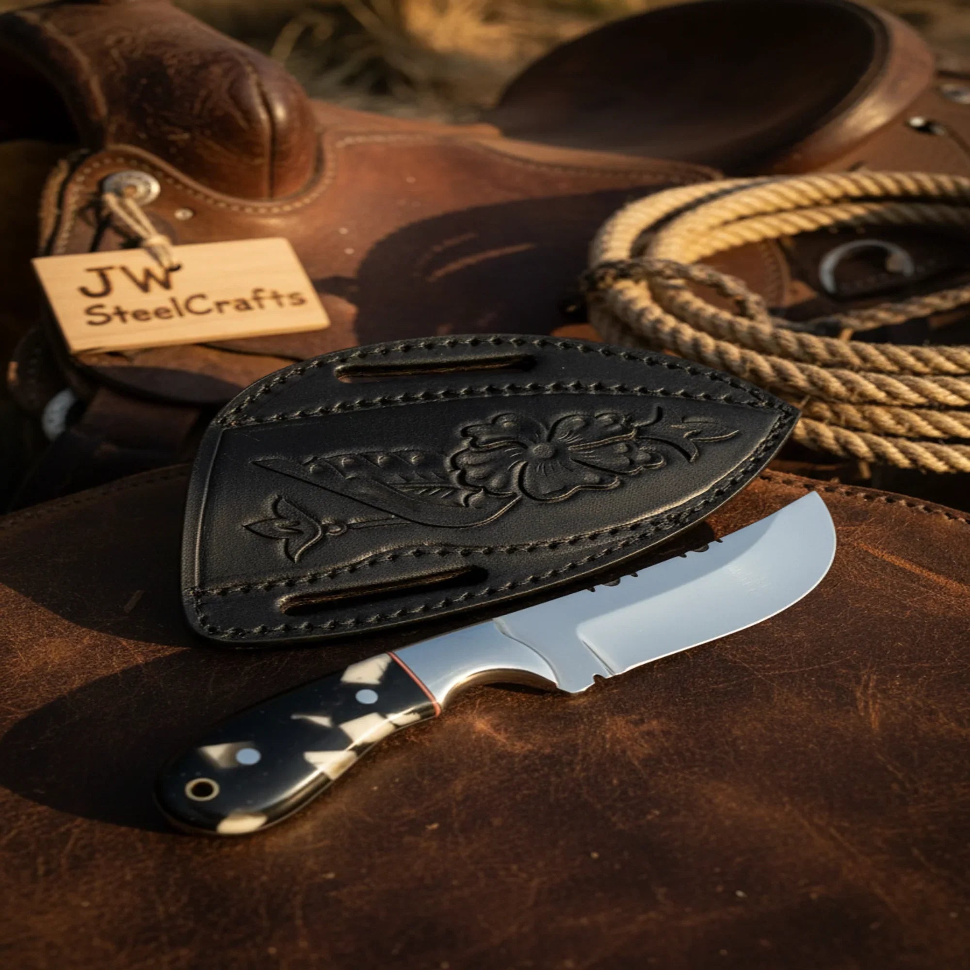 Premium Hand-Forged Segmented Ranch Skinner Synthetic Resin Handle Brass Bolster Blade EDC