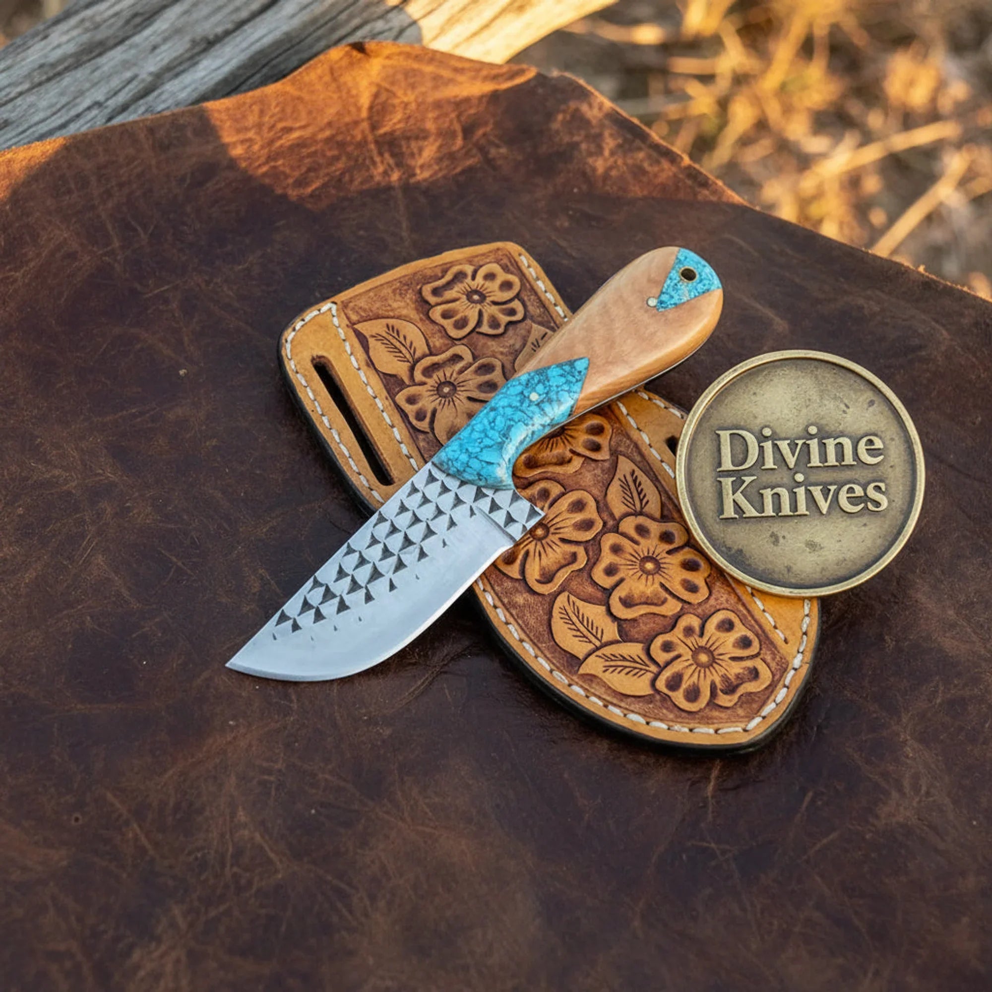 Rasp Steel Skinning Knife with Turquoise Handle – Handcrafted Recycled File Blade with Fish Sheath