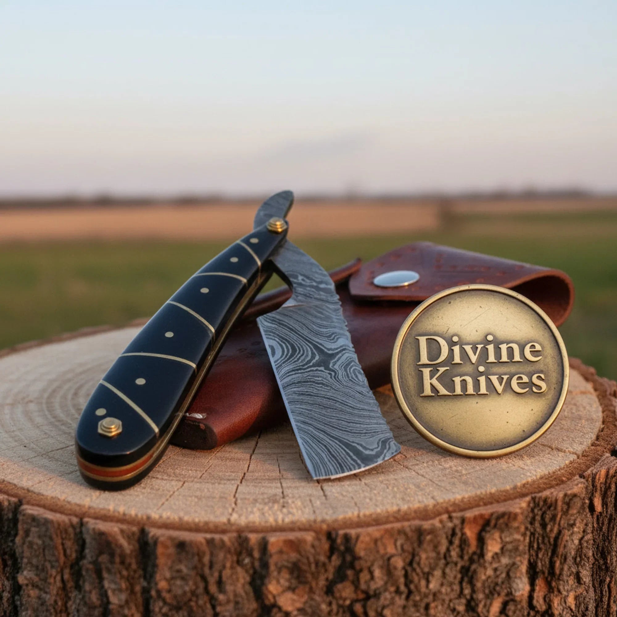 Black Resin & Brass Spacer Damascus Straight Razor – Handcrafted Cut-Throat Razor (4–5 Inch)
