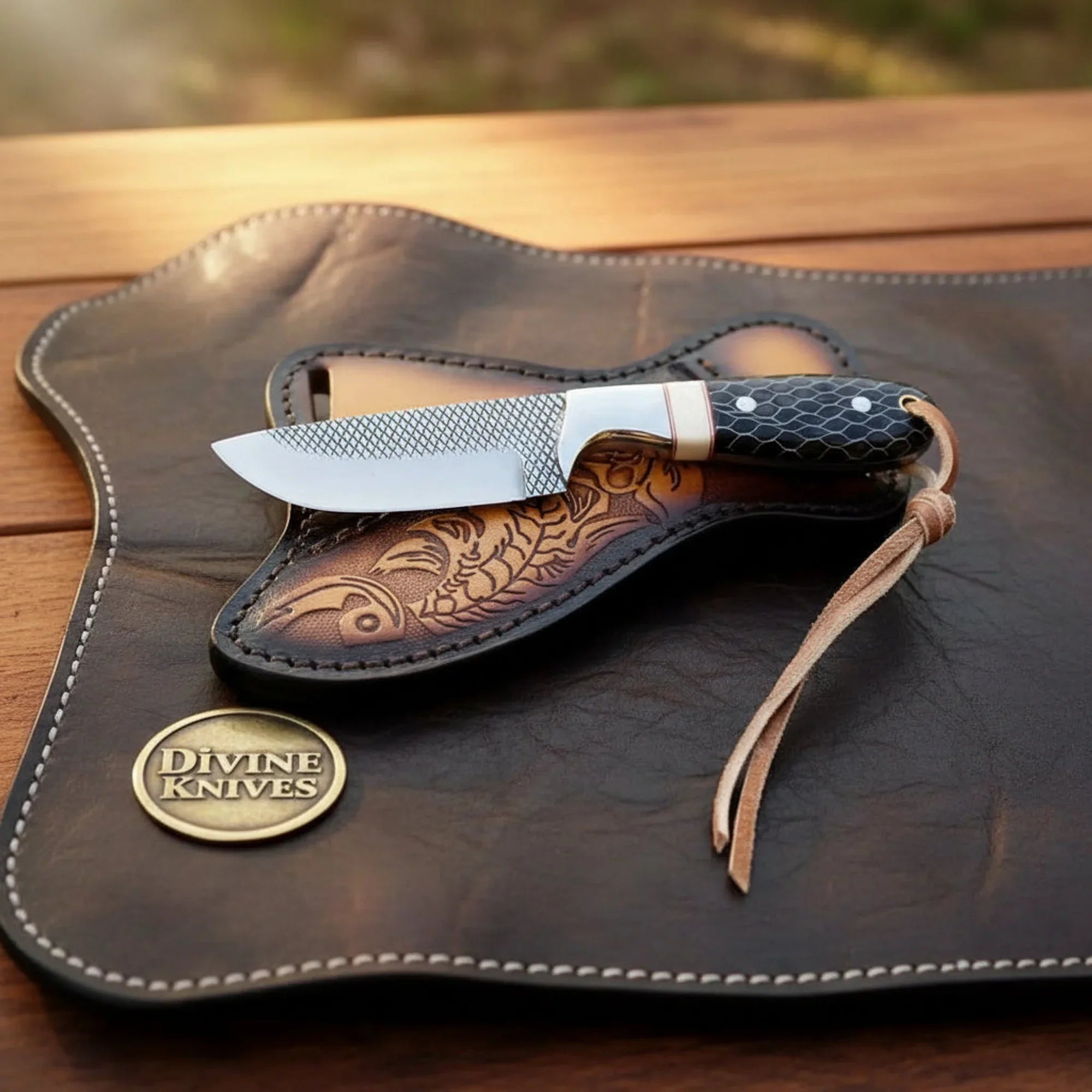 Honeycomb Resin Cowboy Knife with Rasp Steel Blade & Floral Sheath