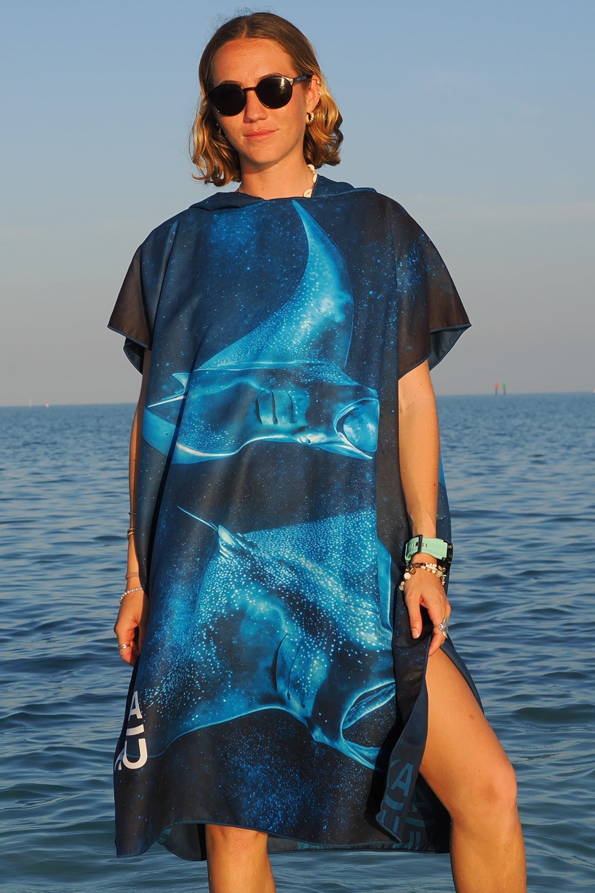 Kukui Kai - Manta Ray Towel Poncho (Regular)