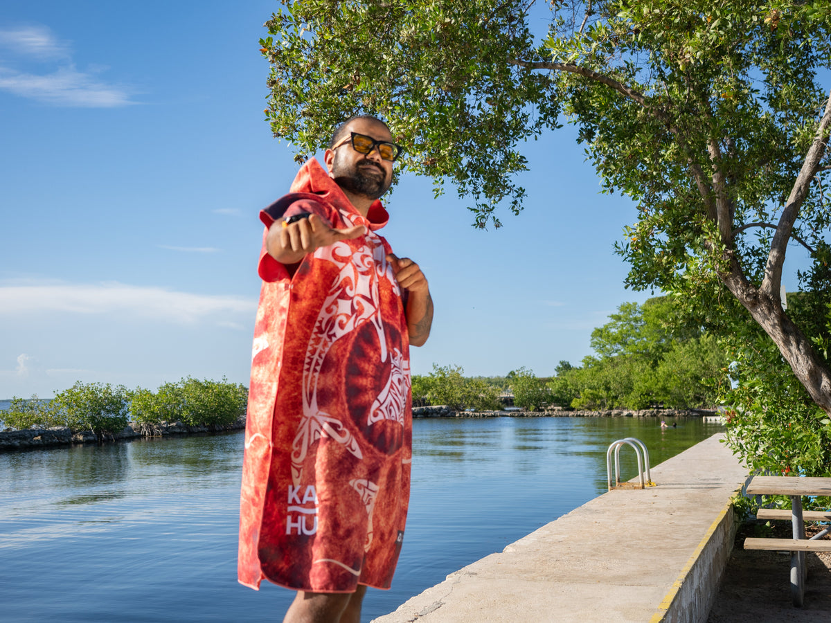 Lahui - Hawaiian Tribal Towel Poncho (Regular)