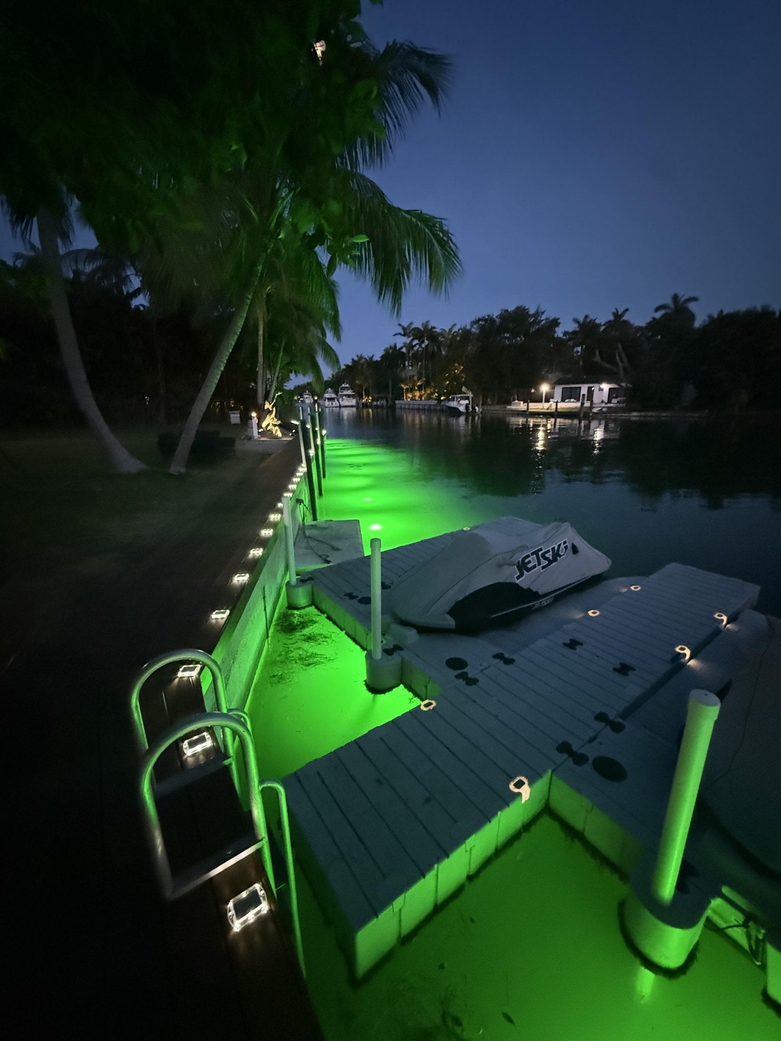 Sea Floor Dock Light-Green-SF100G