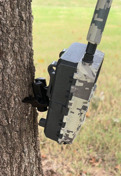 Tree Biter Pro Tree Mount | Trail Cameras &amp; Trail Camera Solar Panels