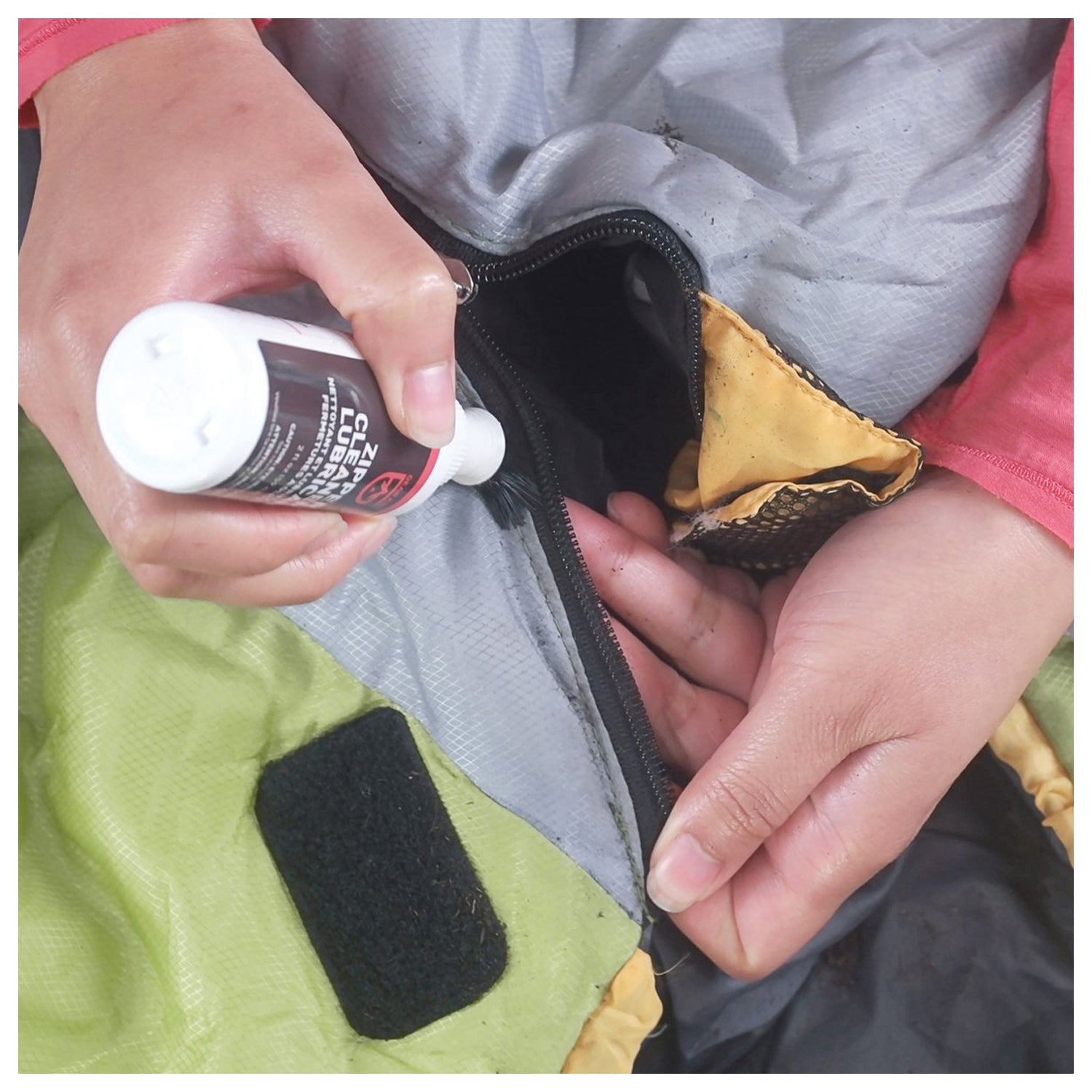 GEAR AID Zipper Cleaner and Lubricant - Easy-to-Use Zipper Maintenance Solution