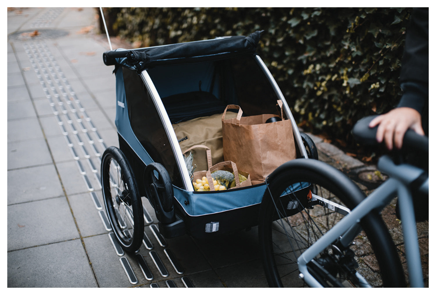 Thule Courier Compact Carrying Case for Laptops and Tablets