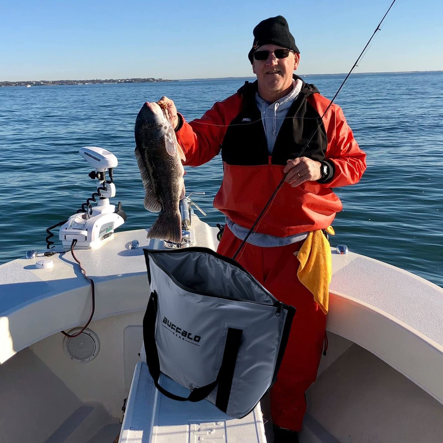 37QT Fish Cooler Bag With Flat Bottom