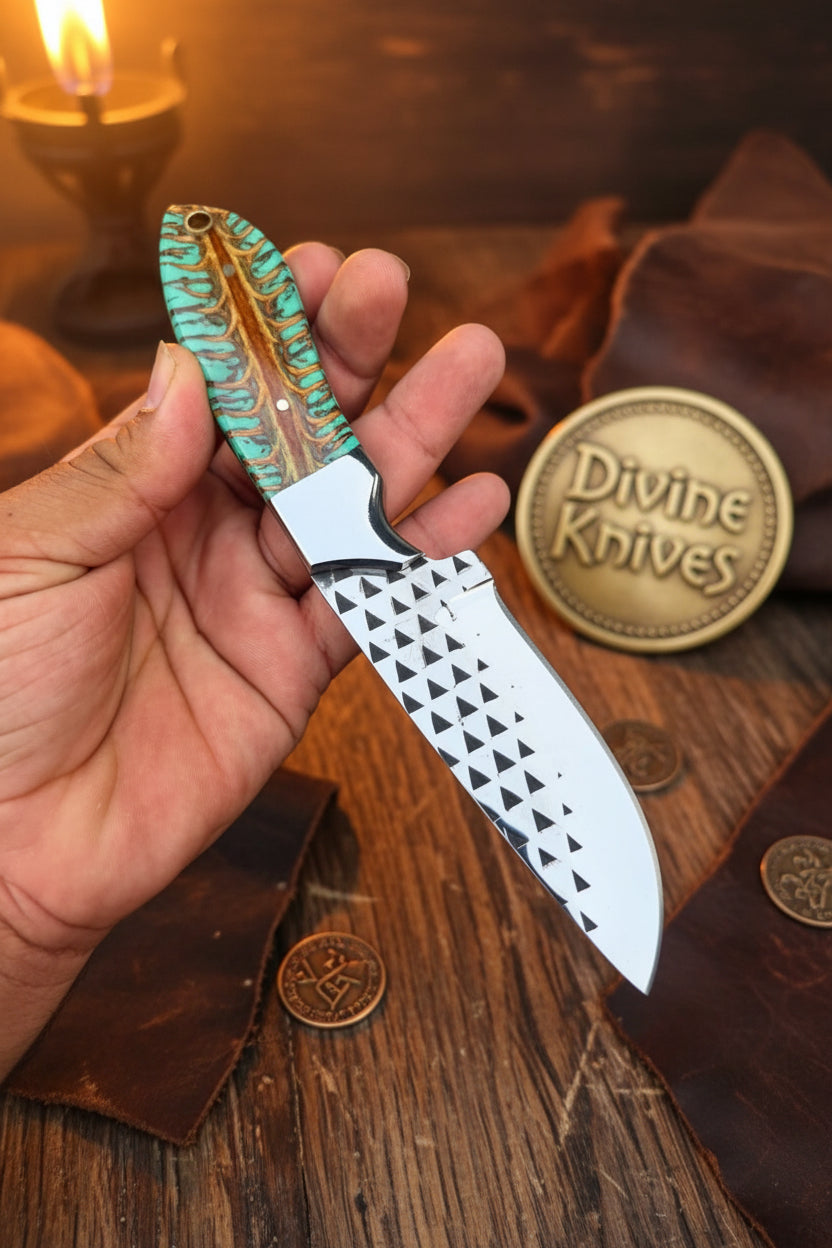 Emerald Pinecone Ranch Skinner Knife with Carved Wood Handle