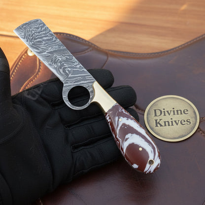 Twist Pattern Bull Cutter Knife with Red Marbled Resin Handle for Ranch Work and Collecting