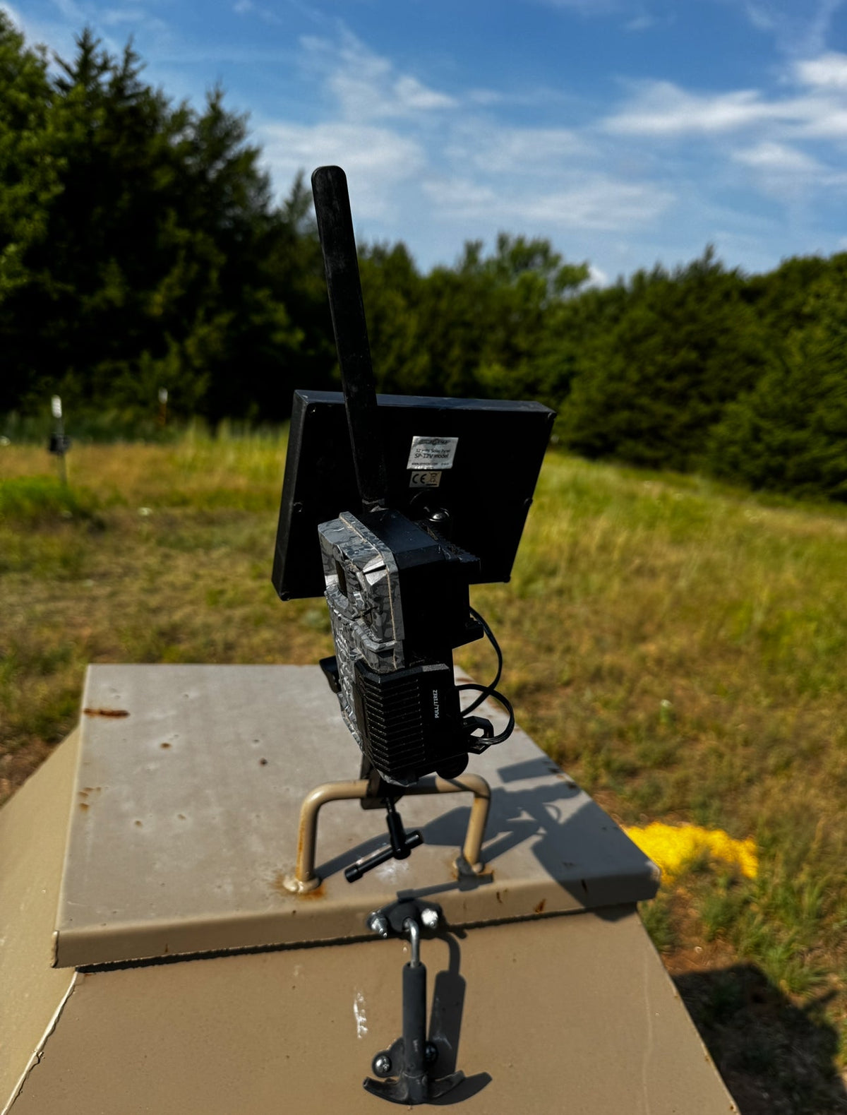 Trail Camera Clamp Mount for Gates, Tanks &amp; Limbs | Tri-Claw