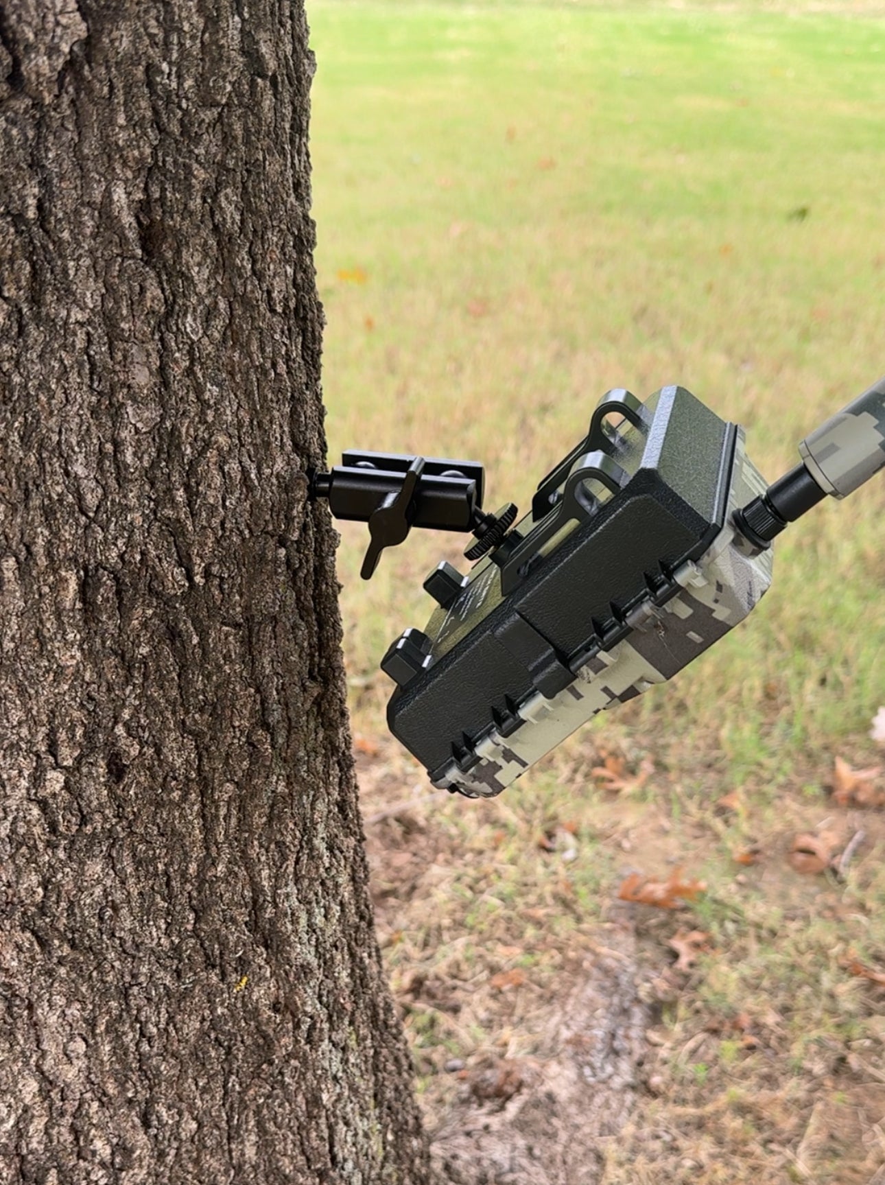 Tree Biter Pro Tree Mount | Trail Cameras &amp; Trail Camera Solar Panels