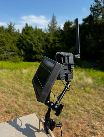 Trail Camera Clamp Mount for Gates, Tanks &amp; Limbs | Tri-Claw