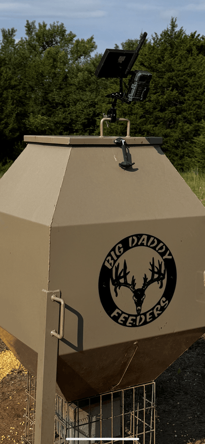 Tri-Claw Trail Camera &amp; Solar Panel Clamp Mount