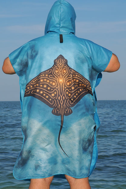 Hihimanu - Ornate Eagle Ray Towel Poncho (Max)