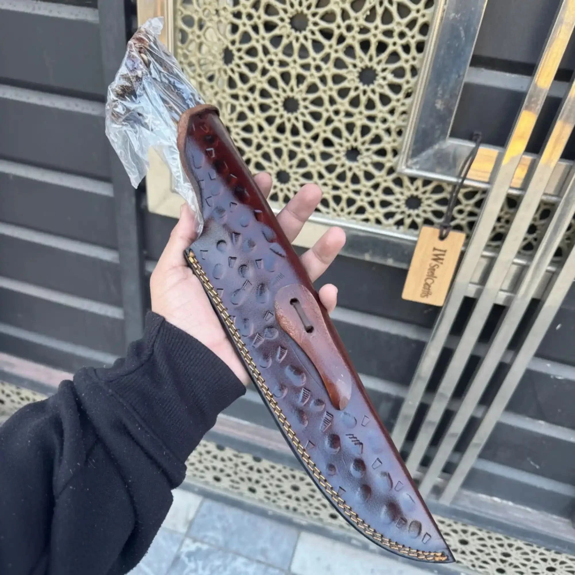 Handmade Feather Damascus Hunting Knife with Burned Camel Bone Handle &amp;amp; Eagle Engraving