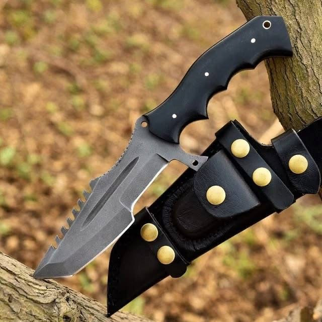 Serrated Spine Tracker Knife with Finger Groove Handle