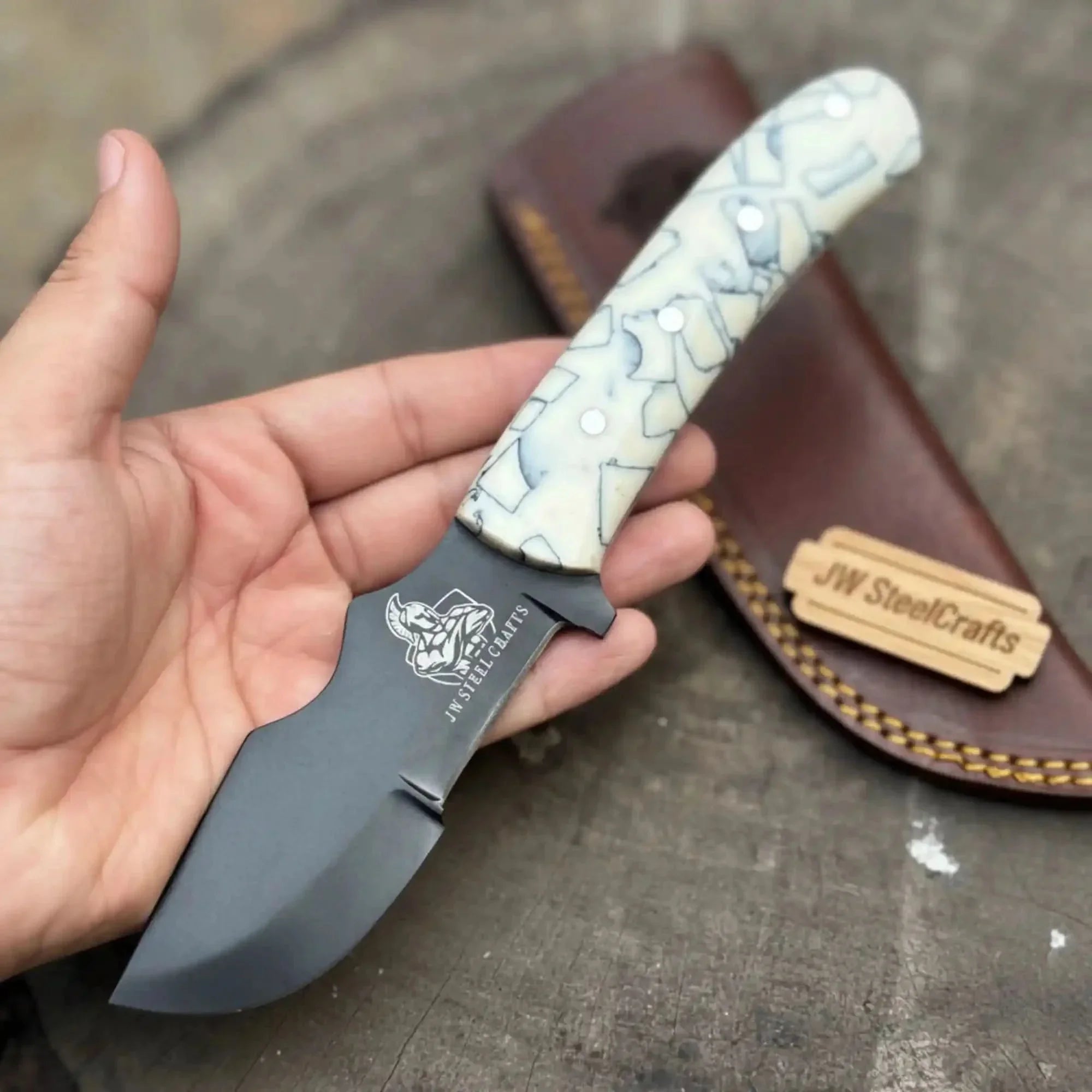 Handmade Compact Skinner Knife 8-Inch Full Tang Tracker Knife with Powder-Coated Blade