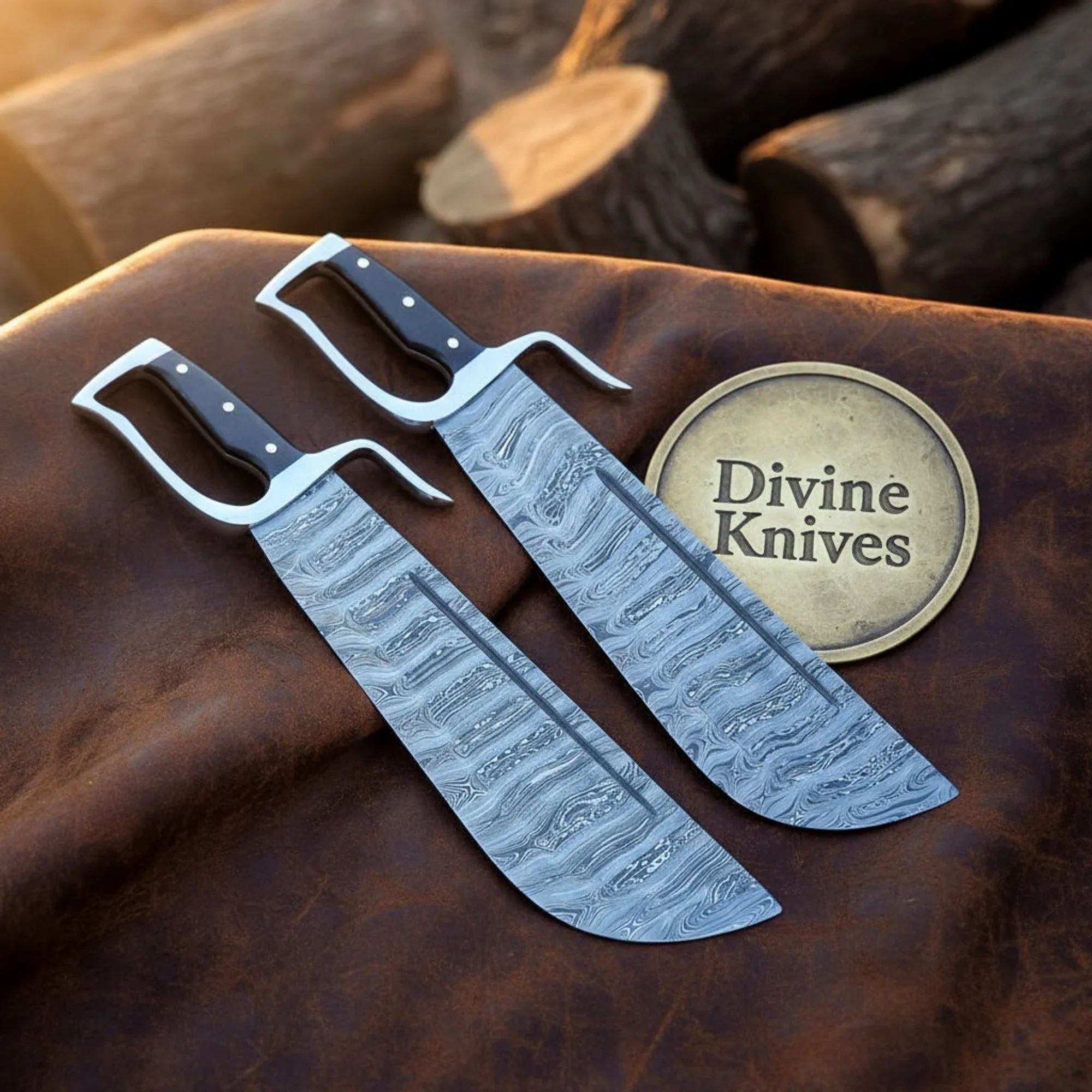 Damascus Bowie Knife with Sawback Spine &amp; Stag Handle – Handcrafted Outdoor Knife with Sheath