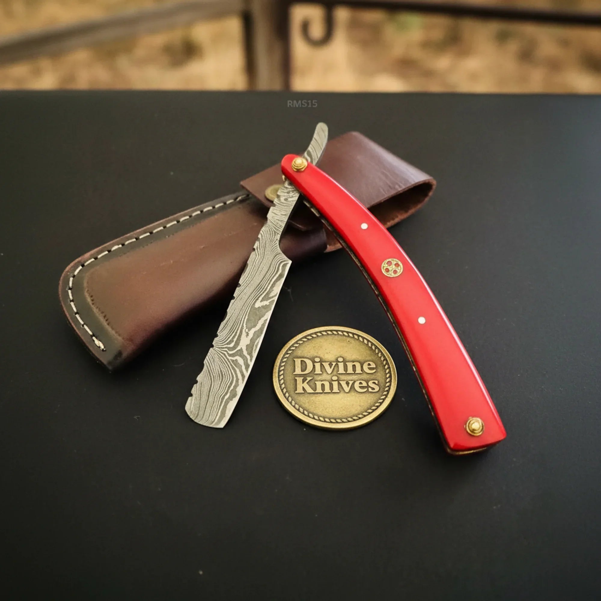Red Pakkawood Damascus Straight Razor – Handcrafted Cut-Throat Razor with Brass Pin