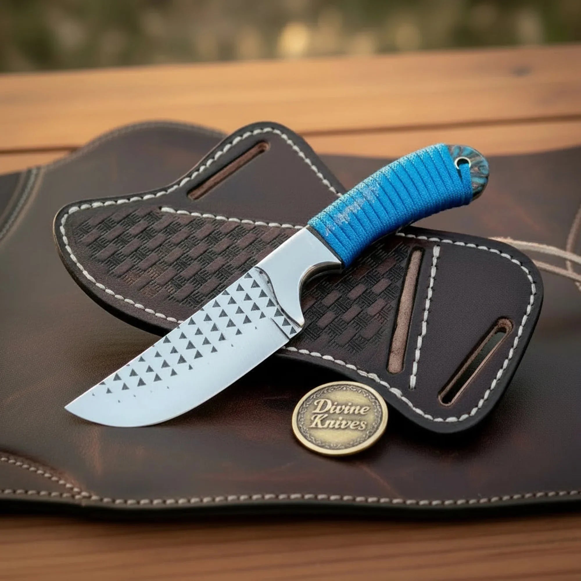 Paracord-Wrapped Cowboy Knife with Rasp Steel Blade &amp; Blue Pine Cone Handle