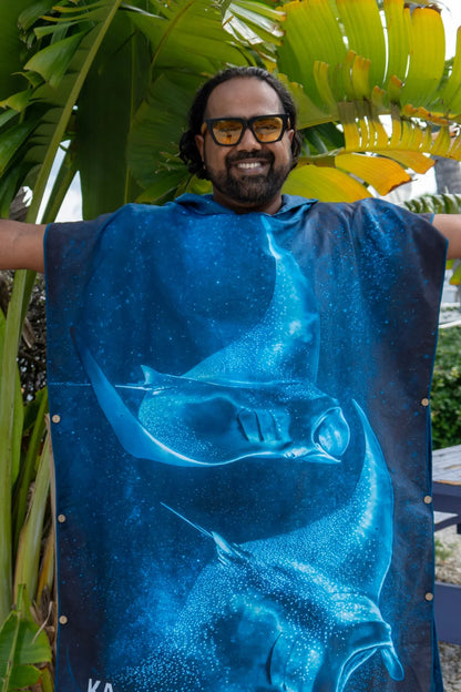 Kukui Kai - Manta Ray Towel Poncho (Max)
