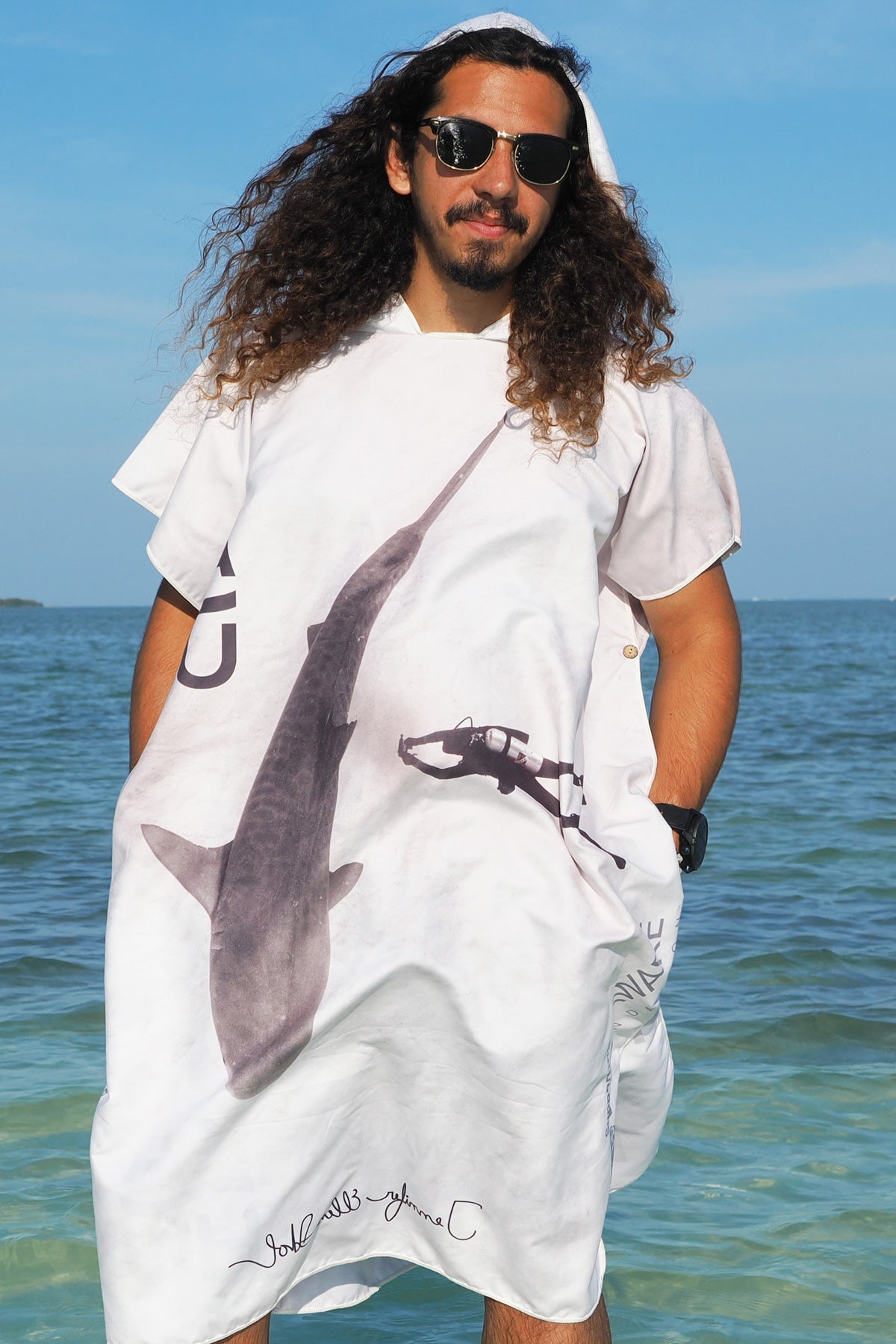 PADI Aware - Shark Towel Poncho (Regular)