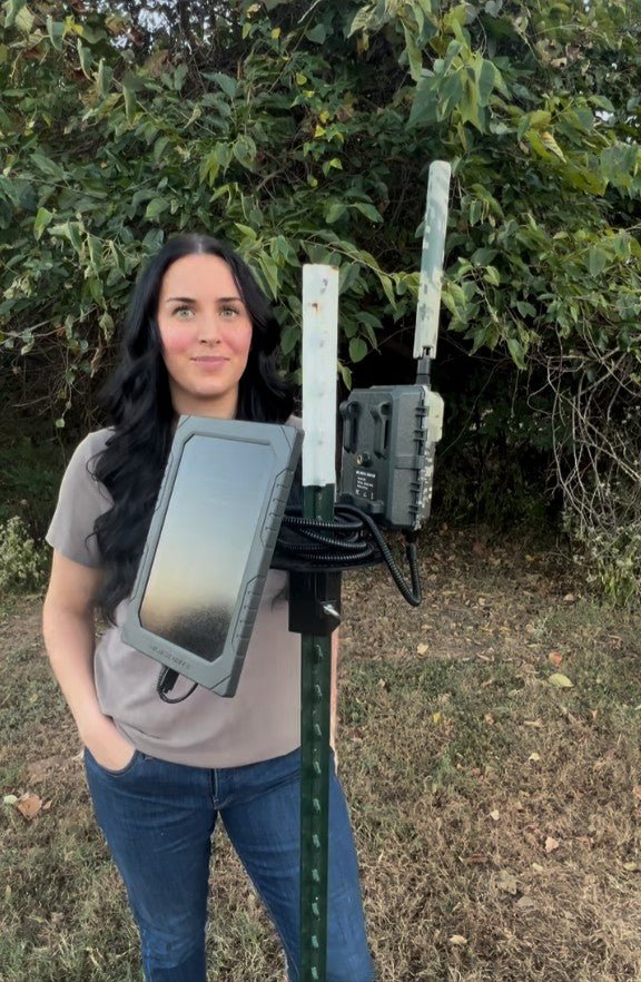 Patented T-Post Trail Camera &amp; Solar Panel Mount — 1 Articulating Arm