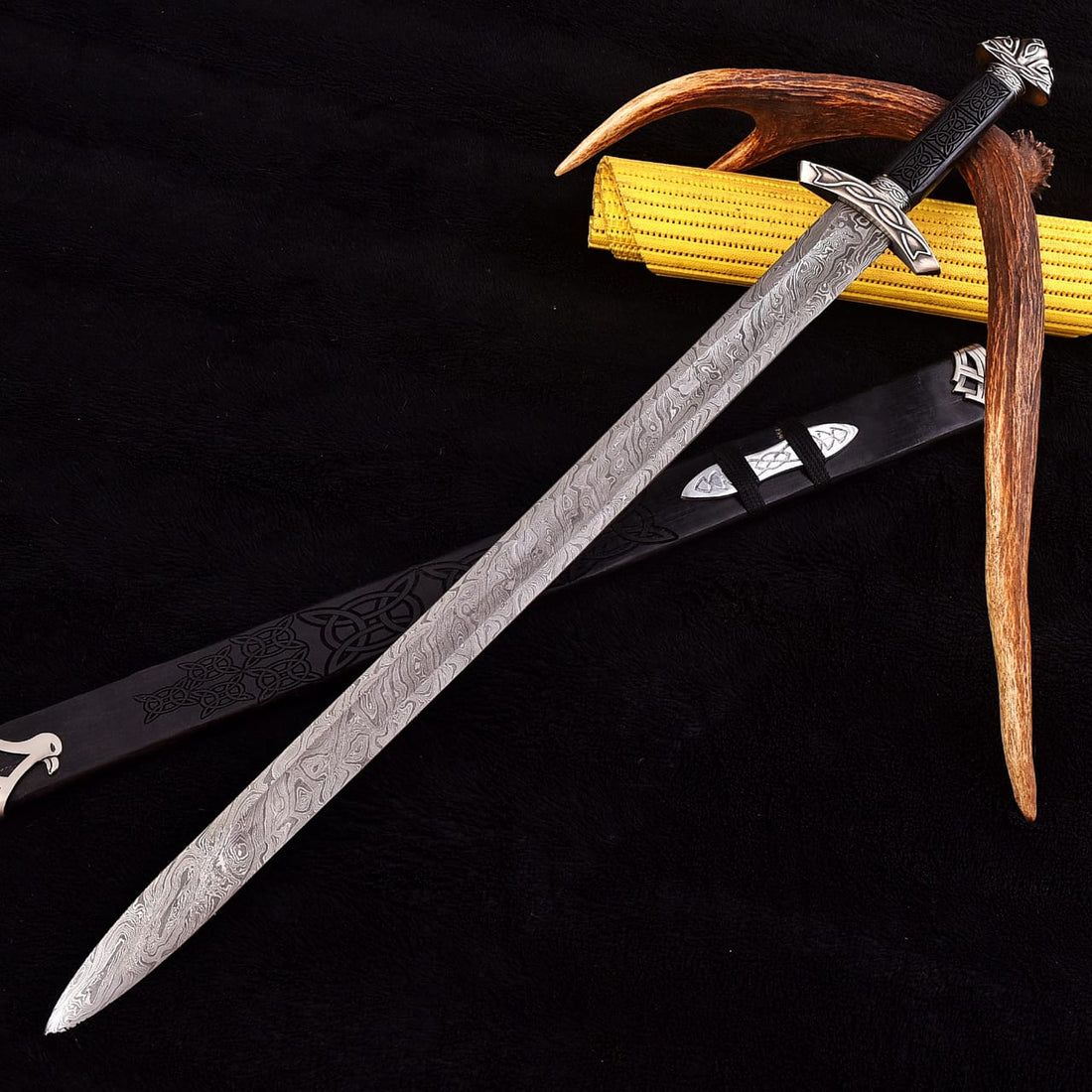 Northmen Viking Sword with Damascus Blade and Beast Head Chape