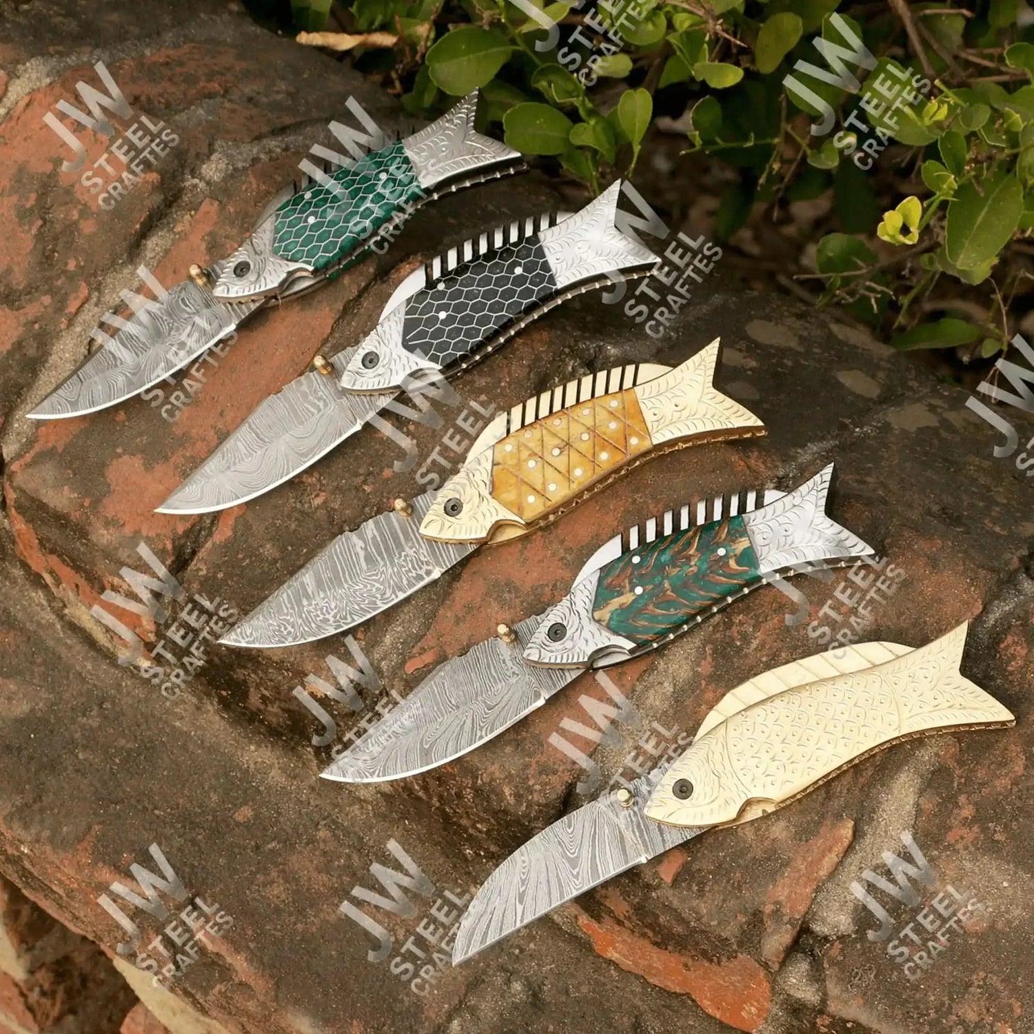 Hand Forged Damascus Steel Folding Knife – Honeycomb, Pinecone &amp; Brass Handle Variations