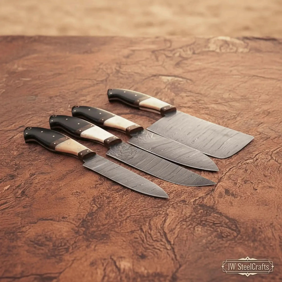 4-piece high-carbon Damascus butcher knife set – bone and horn handle with brass pins