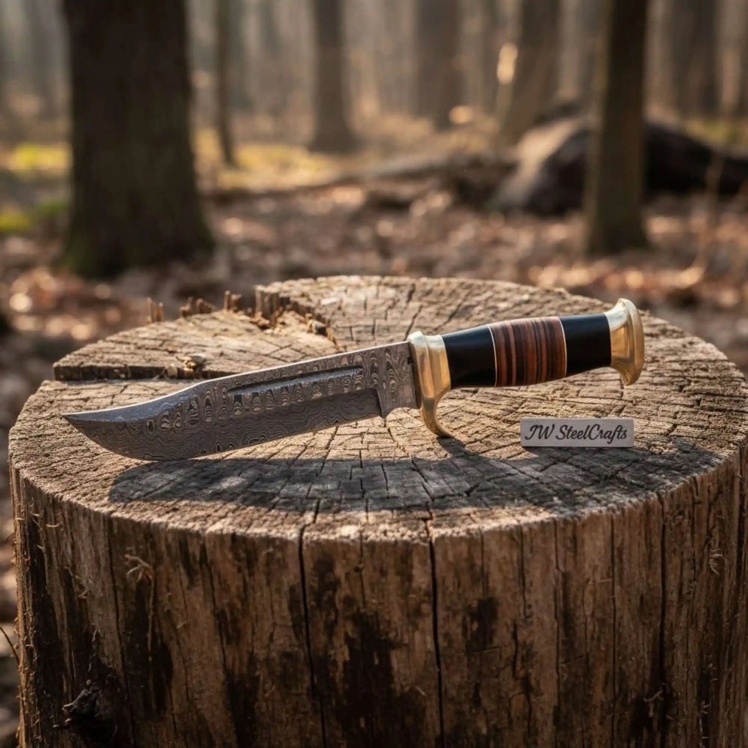 Hammer Forged Damascus Clip Point Bowie Knife with Resin &amp; Stacked Leather Handle