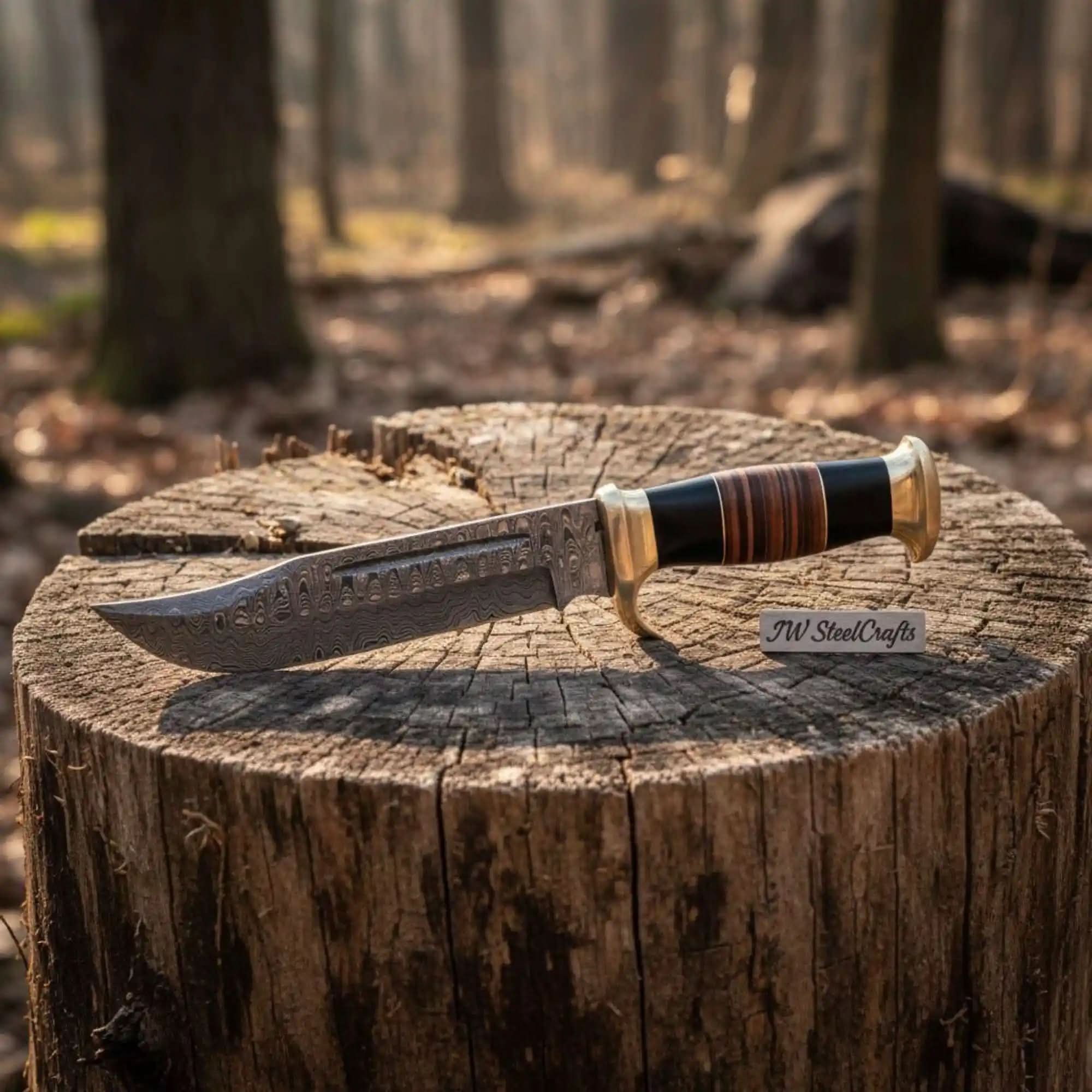 Hammer Forged Damascus Clip Point Bowie Knife with Resin &amp; Stacked Leather Handle