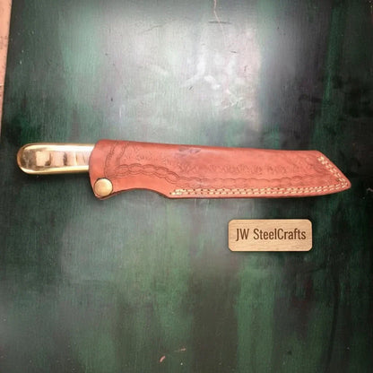 Premium Damascus Clip-Point Bushcraft Hunter — Twisted Pattern, Ram’s Horn &amp; Brass Handle with Leather Sheath